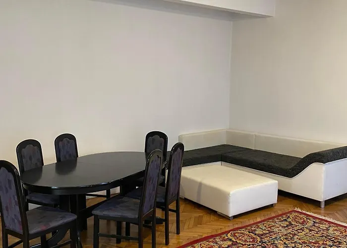 Apartament Istoric Ultracentral - With Parking